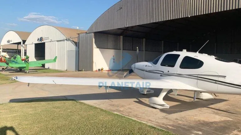 Exterior view of a 2011 Cirrus Aircraft SR22.