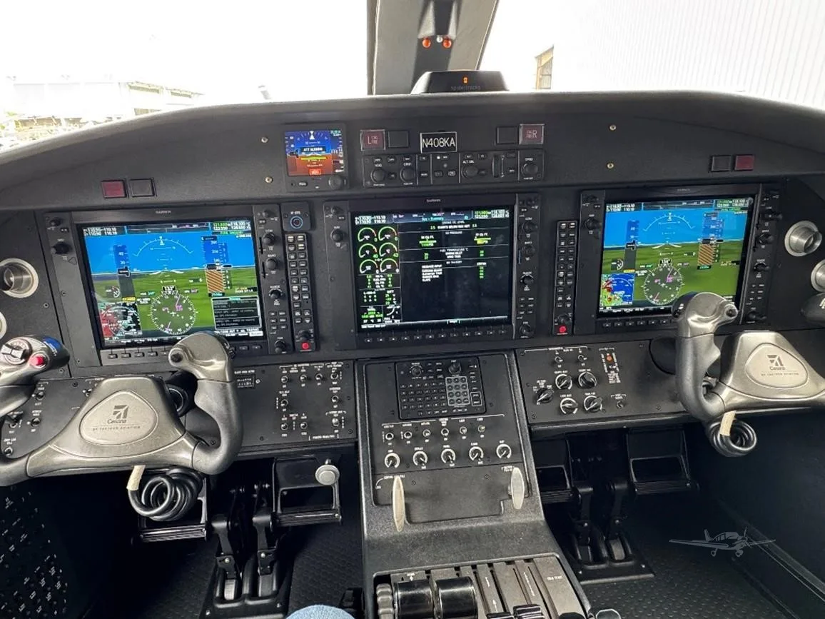 Cockpit and instrument panel of a 2023 CESSNA SKYCOURIER.