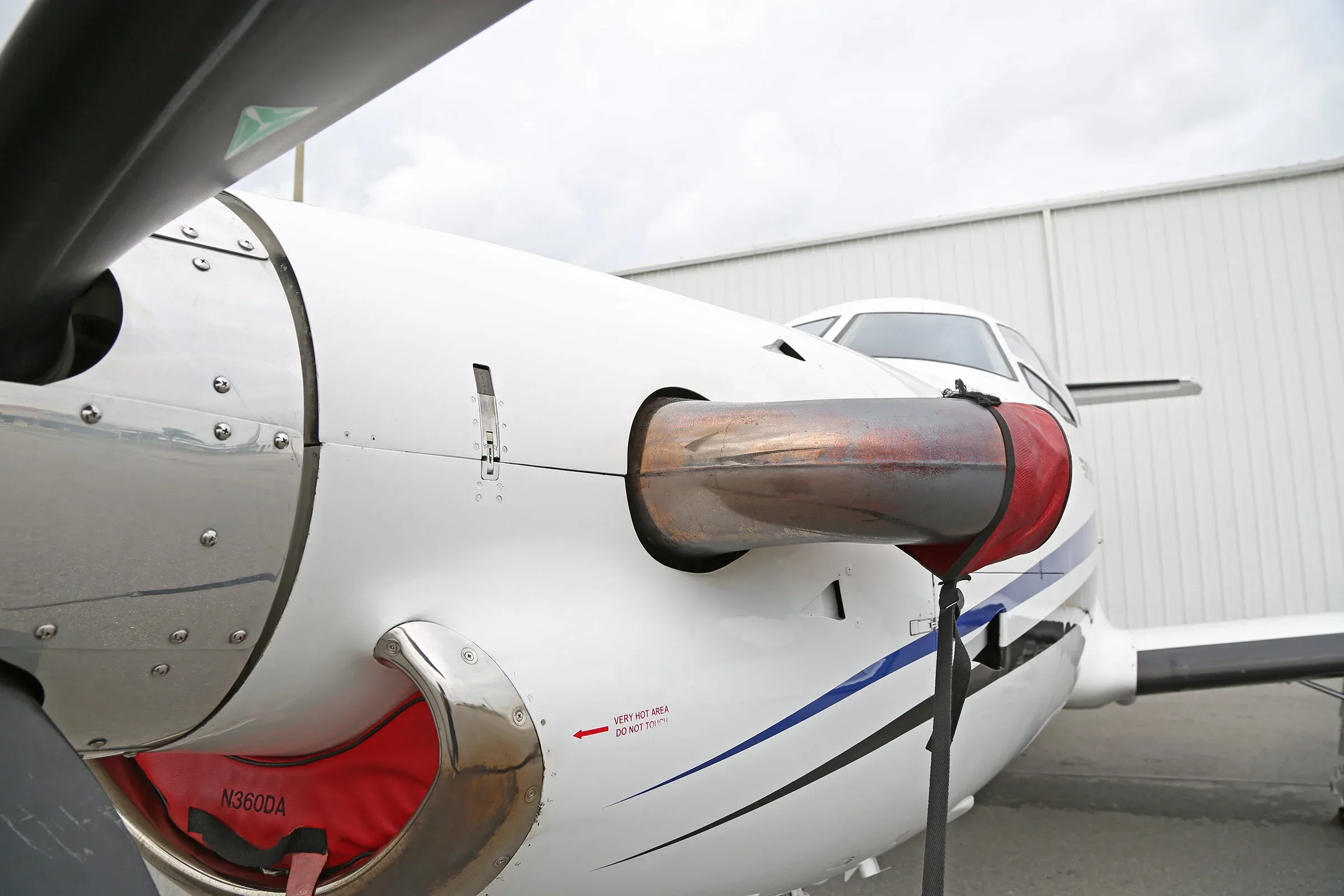 Engine detail of a 1999 Pilatus PC-12/45.