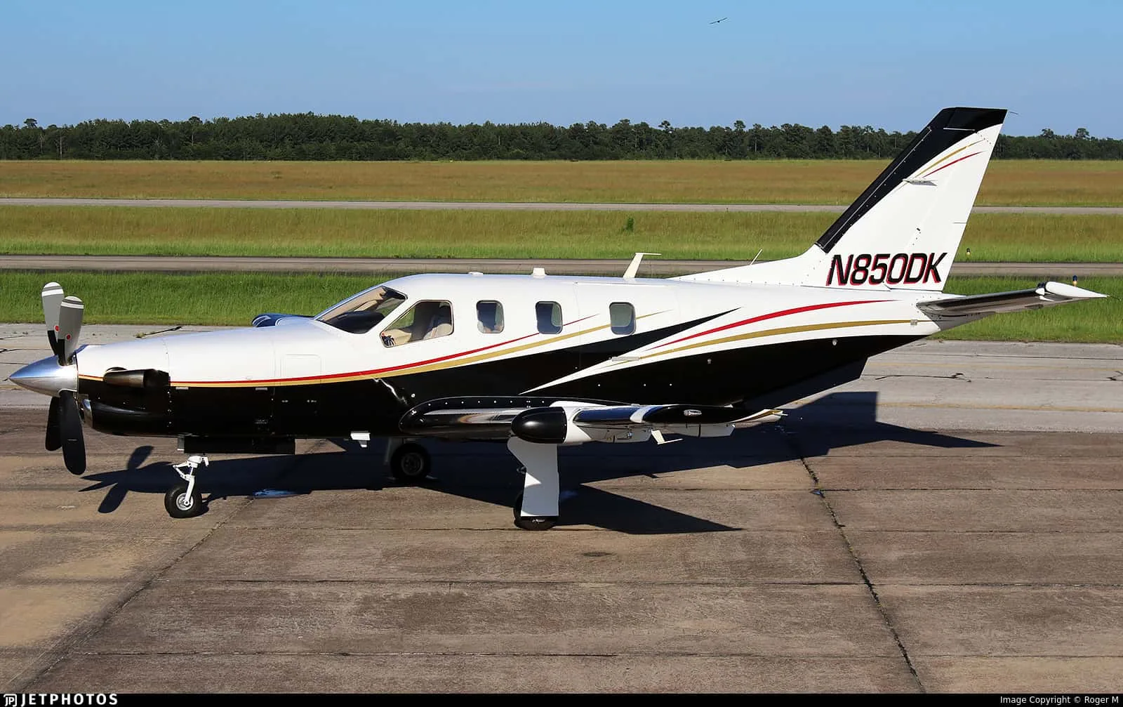 Cabin interior of a 2009 Socata TBM 850.