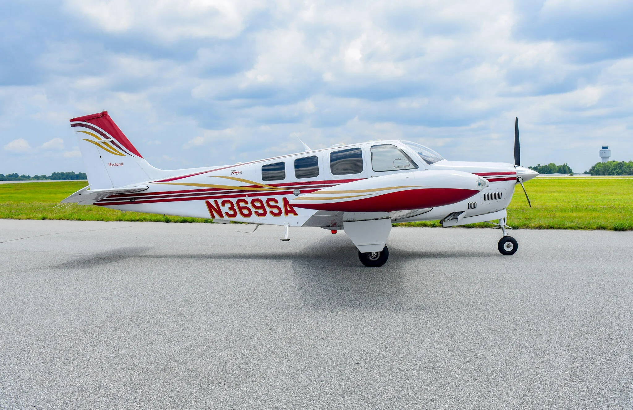 Exterior view of a 2001 Beechcraft A36 Bonanza.