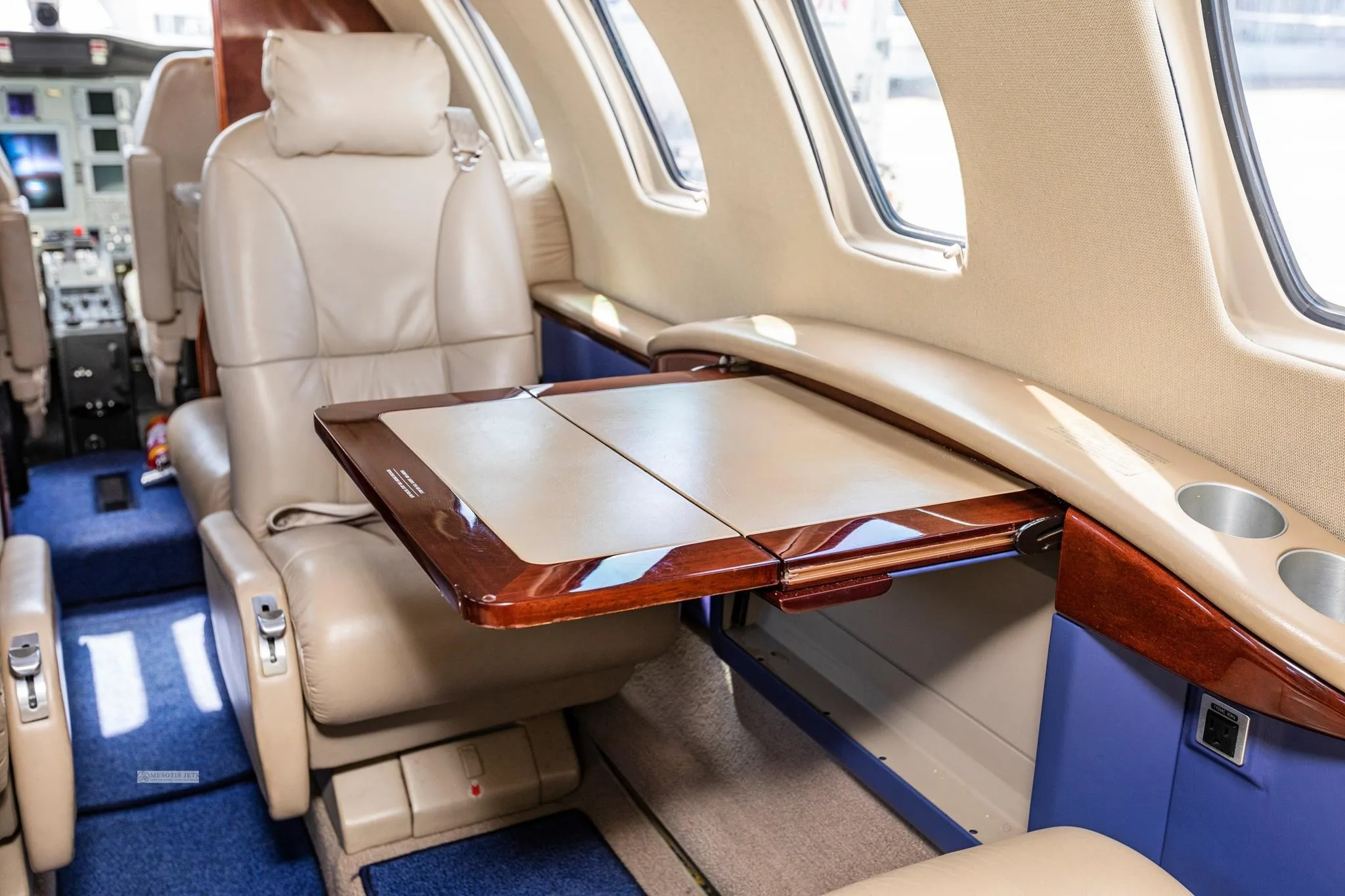 Cabin interior of a 2007 CESSNA CITATION CJ2+.