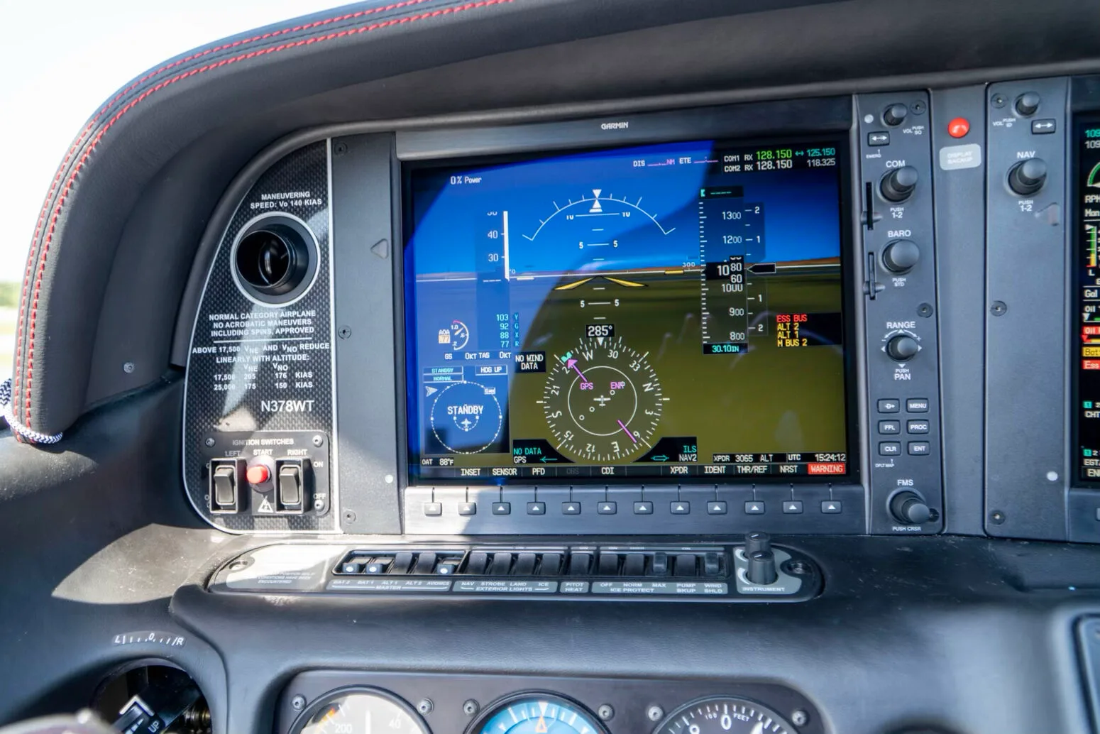 Avionics suite of a 2014 Cirrus SR22-G5 TURBO.