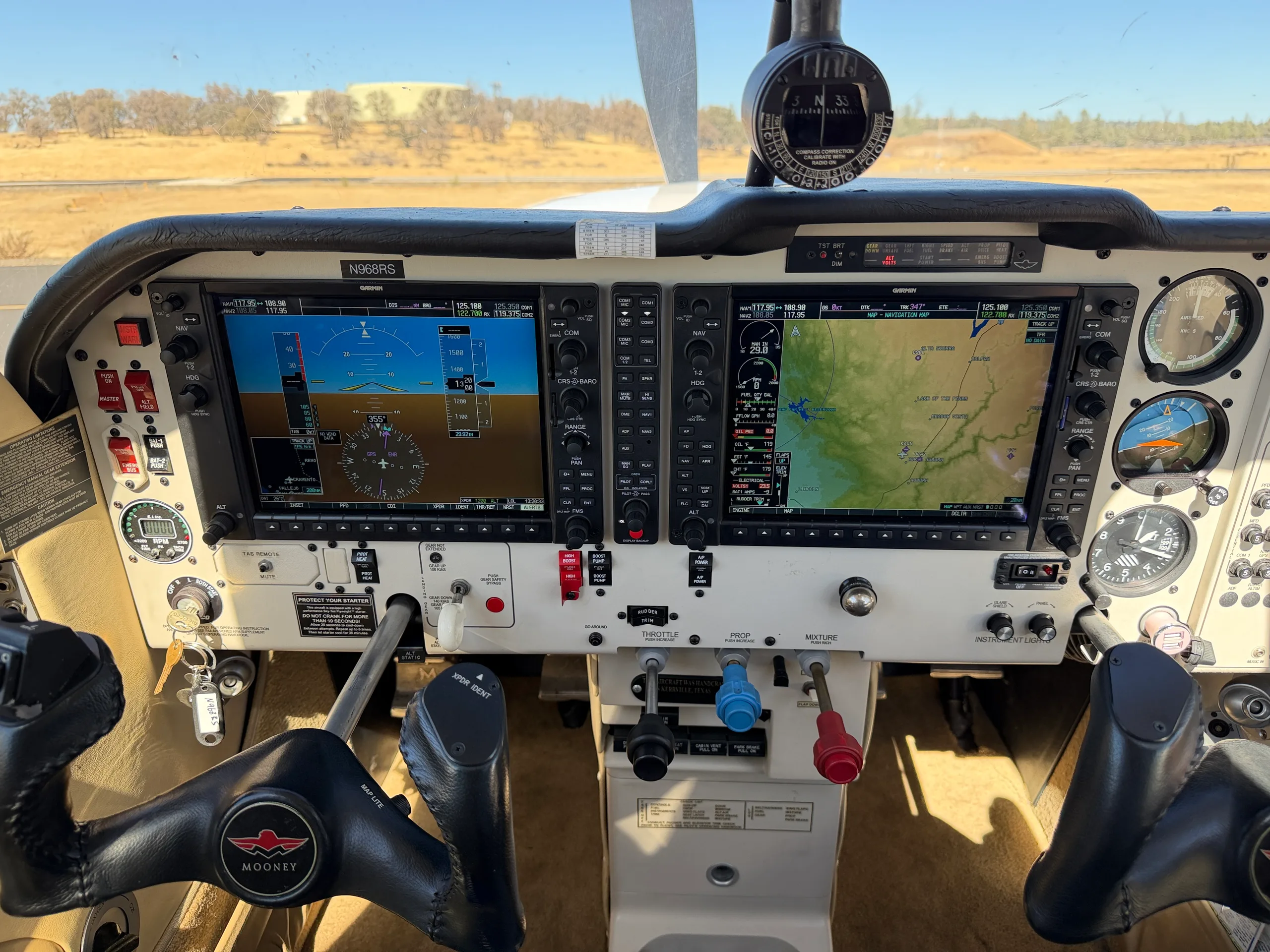 Cockpit and instrument panel of a 2007 Mooney Ovation, $325,000 - (Local to Placerville).