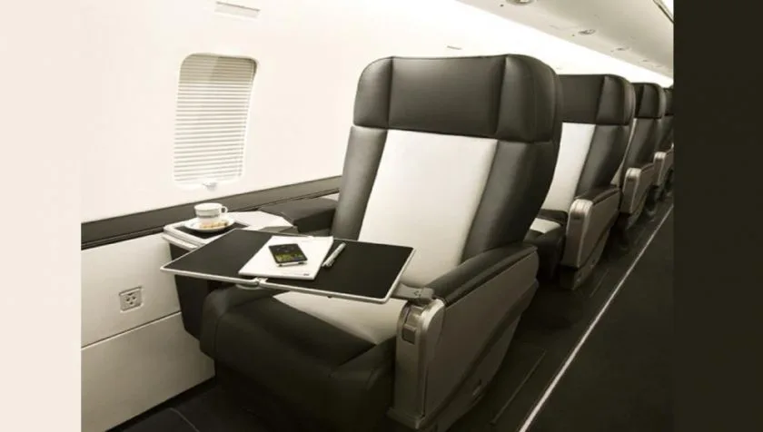 Cabin interior of a 1997 Bombardier Challenger 850LR 7187.