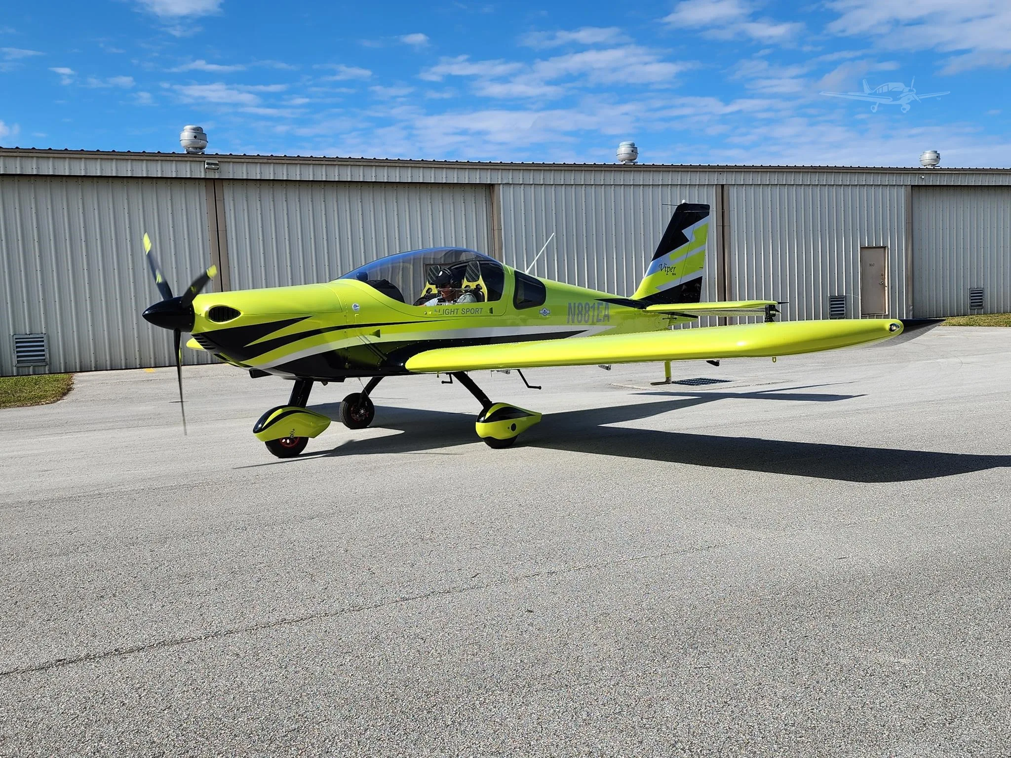 Exterior view of a 2025 TOMARK AERO VIPER SD4, N881EA.