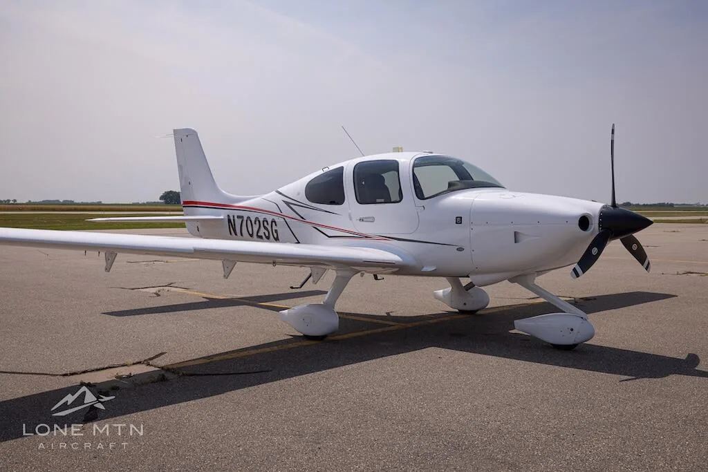 Exterior view of a 2024 Cirrus SR20 G7.