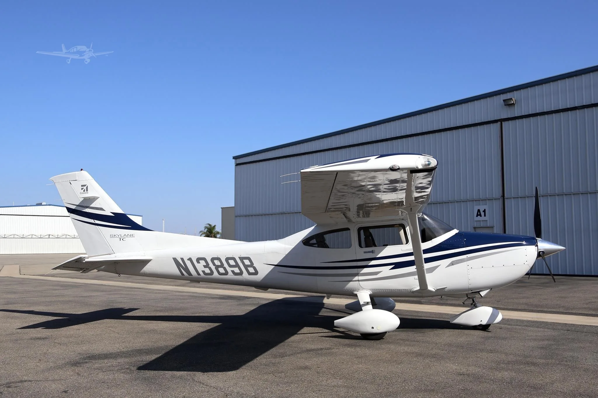 Exterior view of a 2005 CESSNA TURBO 182T SKYLANE, N138B.
