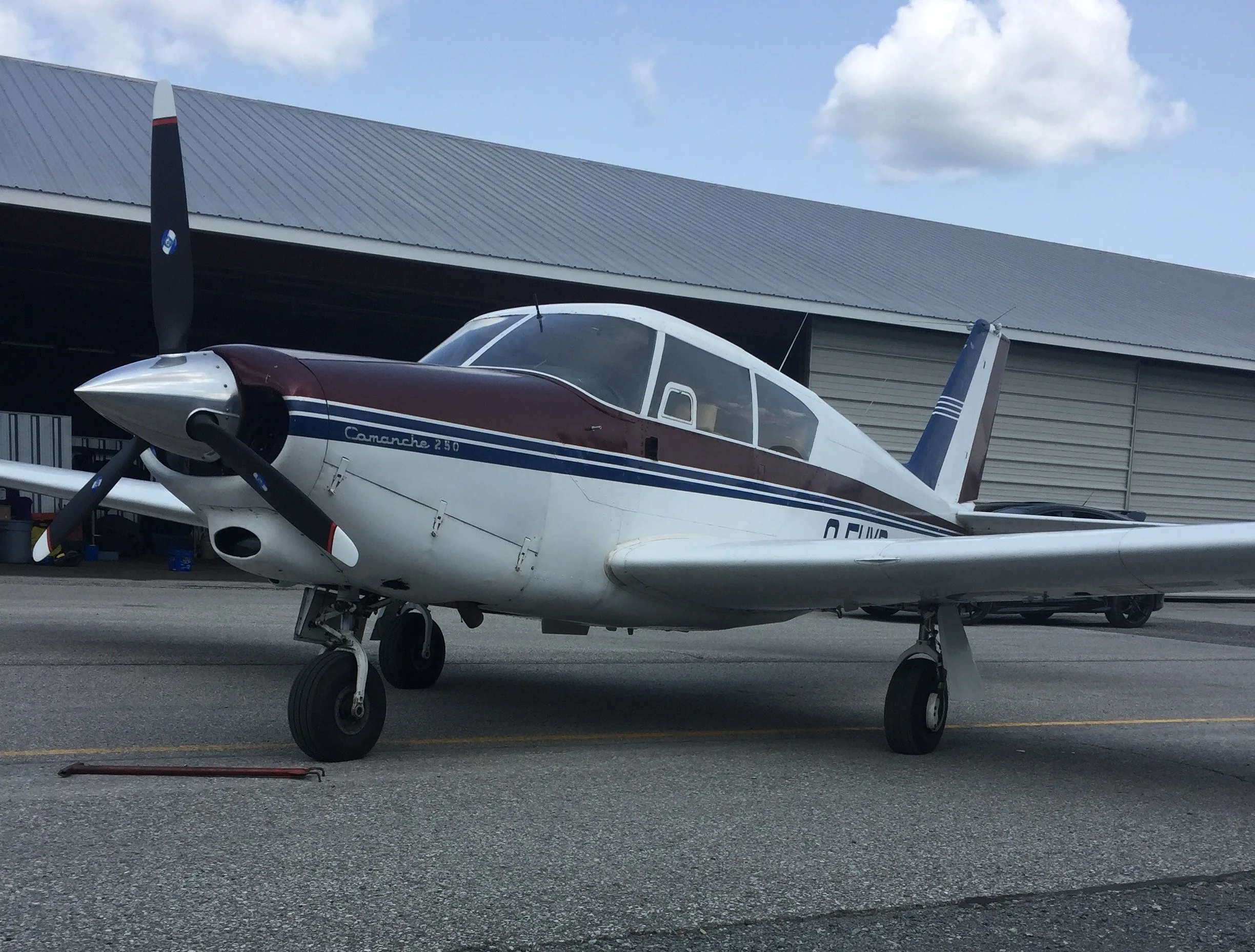 Engine detail of a 1964 Piper PA-24-250 - Canadian Aircraft Sales.