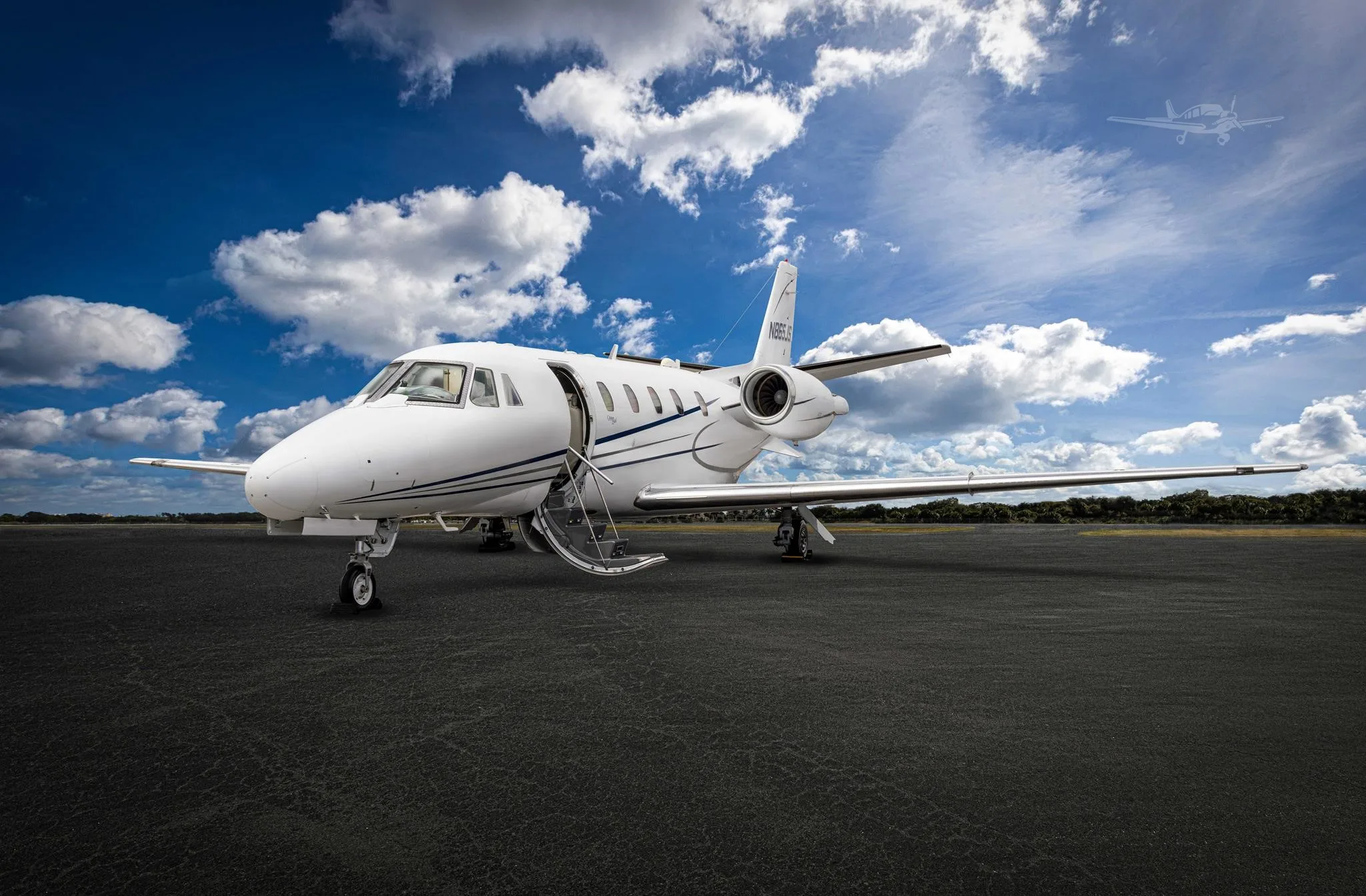 Exterior view of a 2002 CESSNA CITATION EXCEL, N865JS.