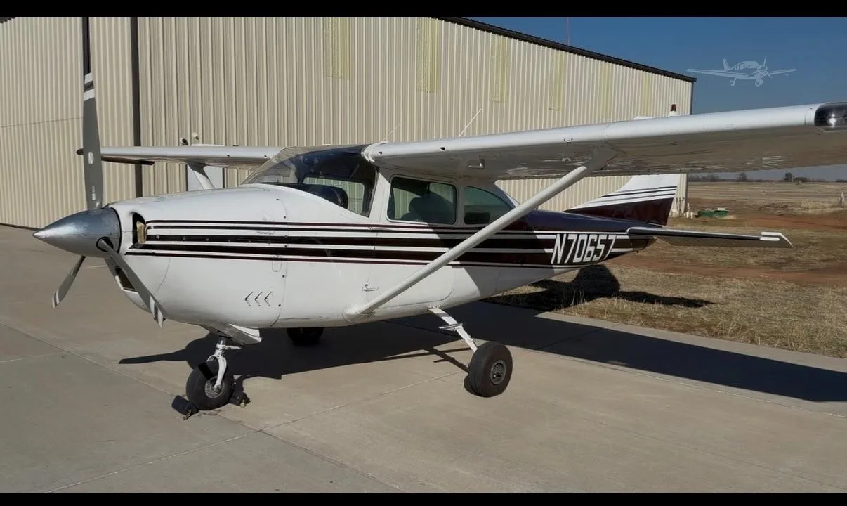 Exterior view of a 1967 CESSNA 182 SKYLANE, N70657.