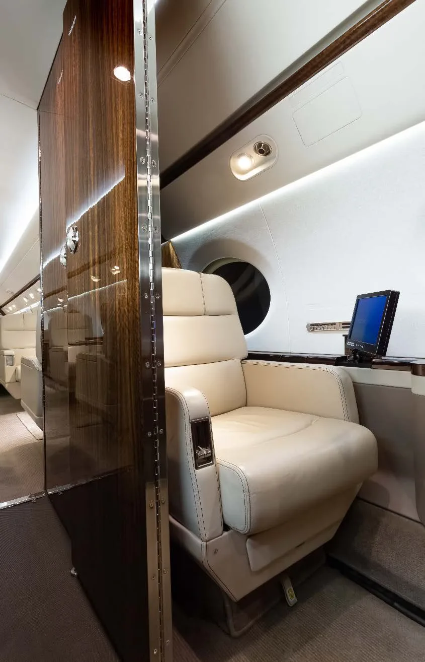 Cabin interior of a 2014 Gulfstream Honeywell RE220 (G550).