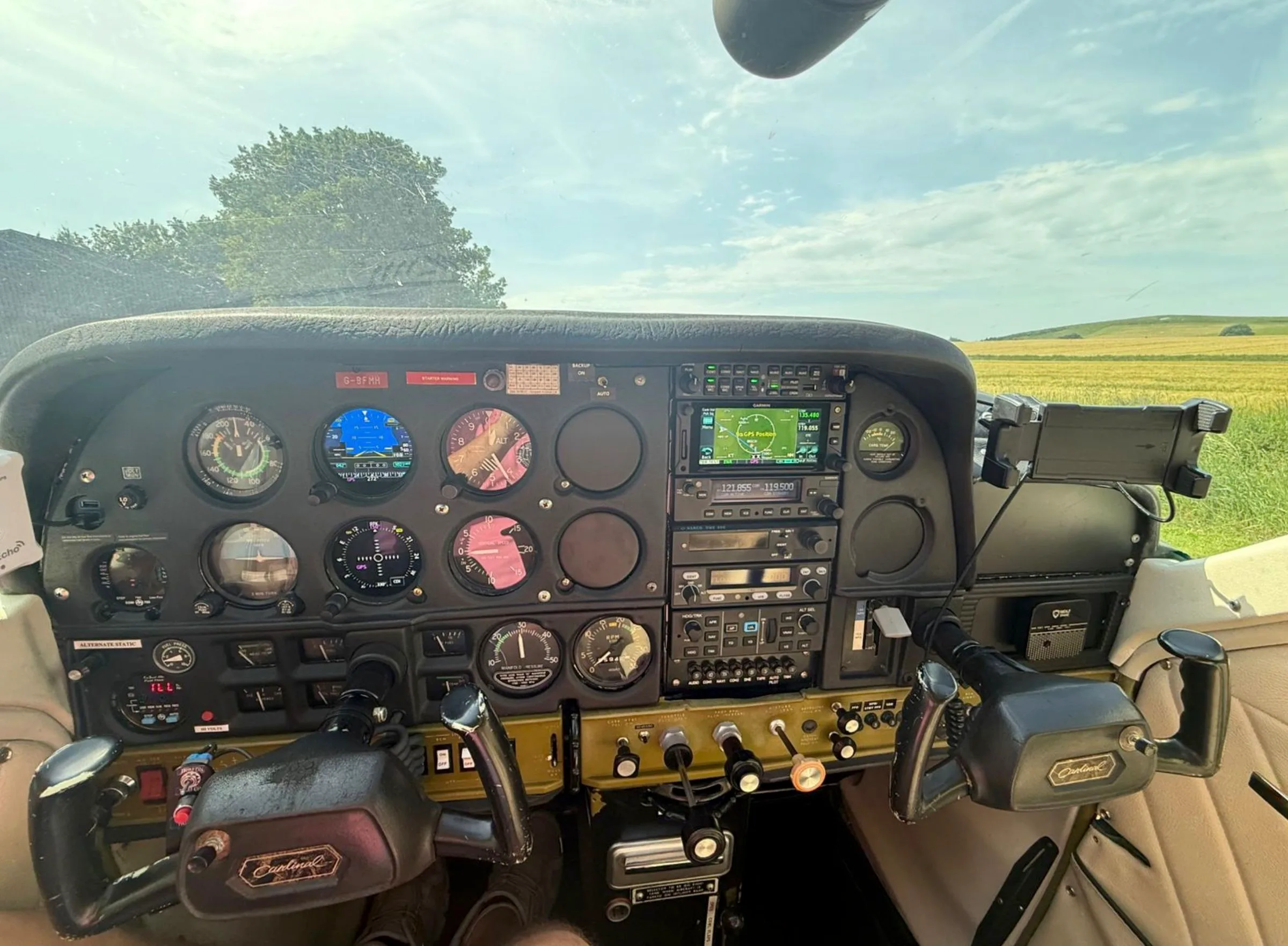 Cockpit and instrument panel of a 1973 Cessna 177B Cardinal.