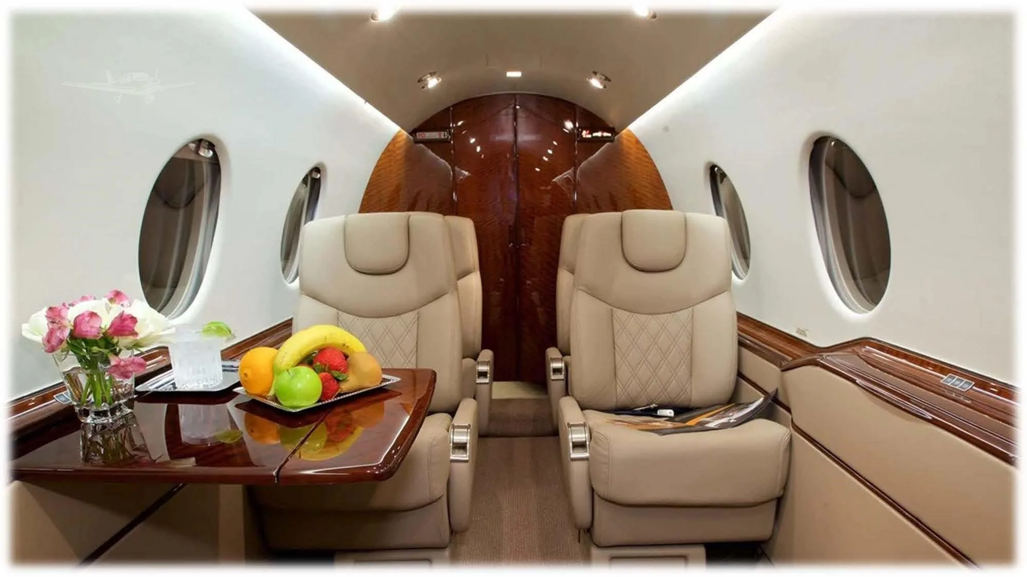 Cabin interior of a 2006 HAWKER 400XP.