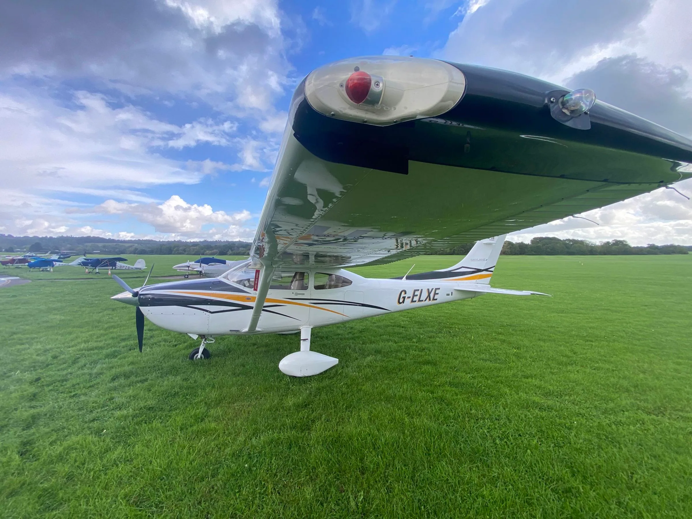 Exterior view of a 2007 Cessna 182T Skylane.