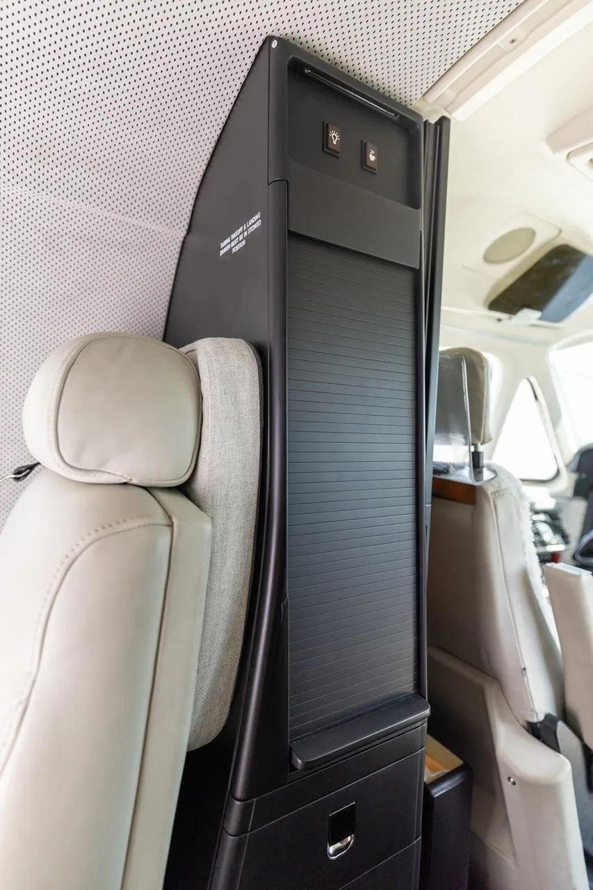 Cabin interior of a 2009 BEECHCRAFT KING AIR B200GT.