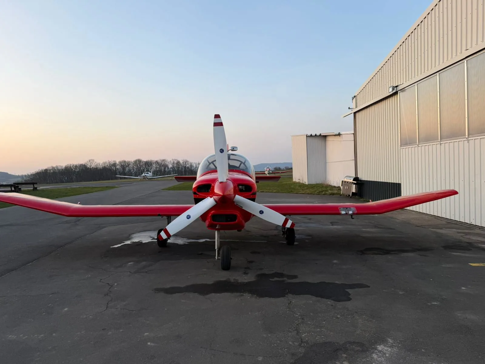 Exterior view of a 1988 Robin DR400-235.