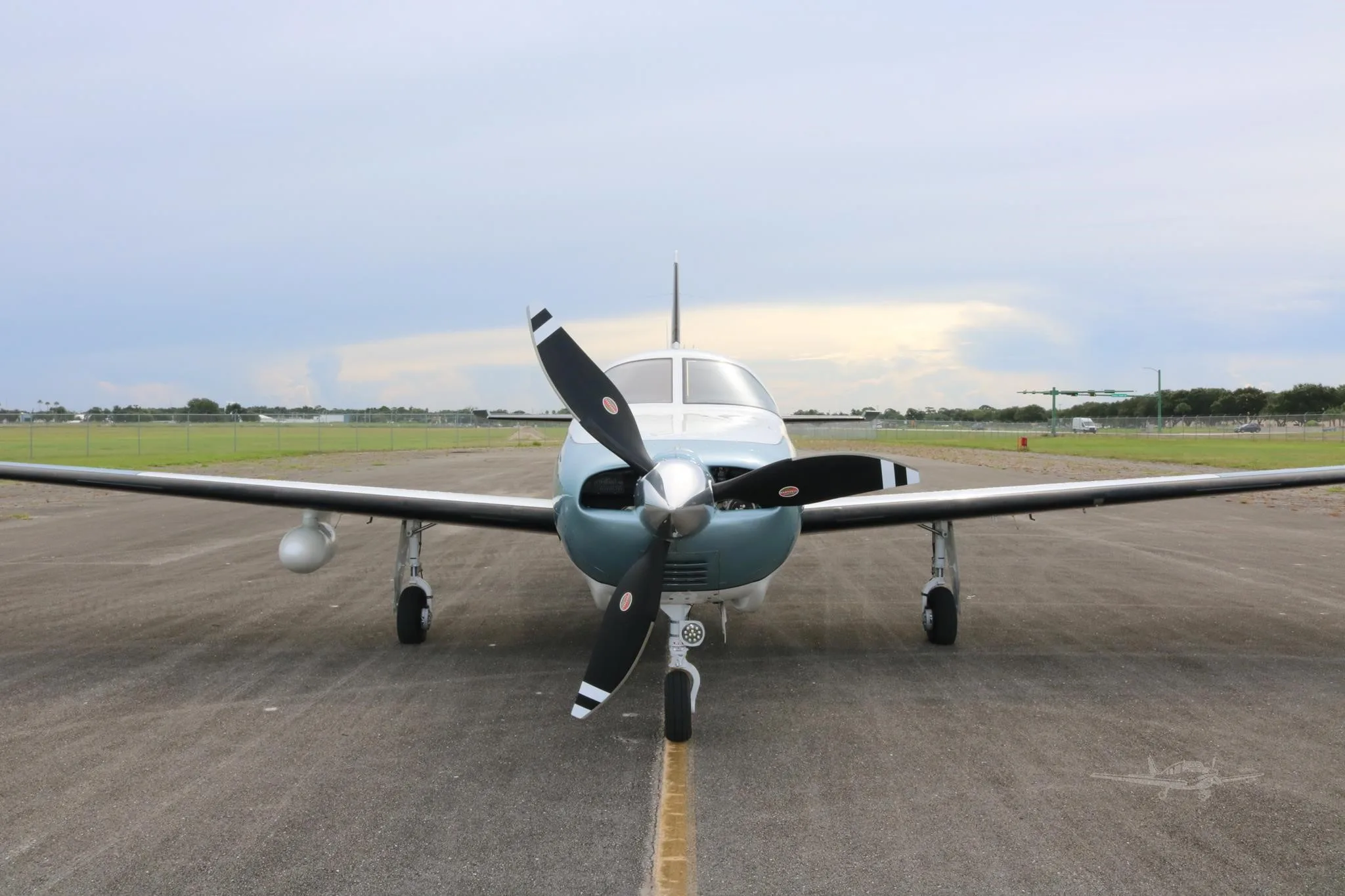 Exterior view of a 2025 PIPER M350, N1937B.