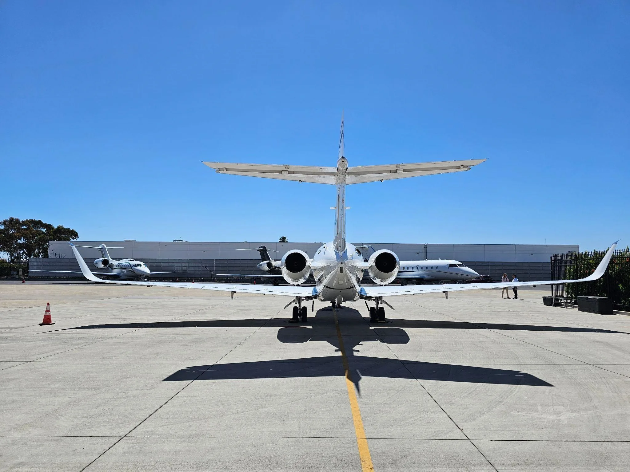 Exterior view of a 2005 HAWKER 800XP, N540K.