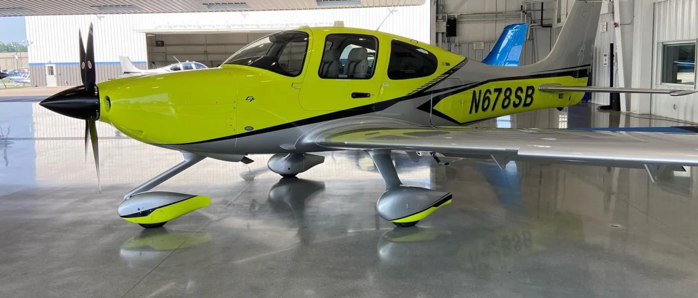 Exterior view of a 2025 Cirrus SR22T G7+ GTS.