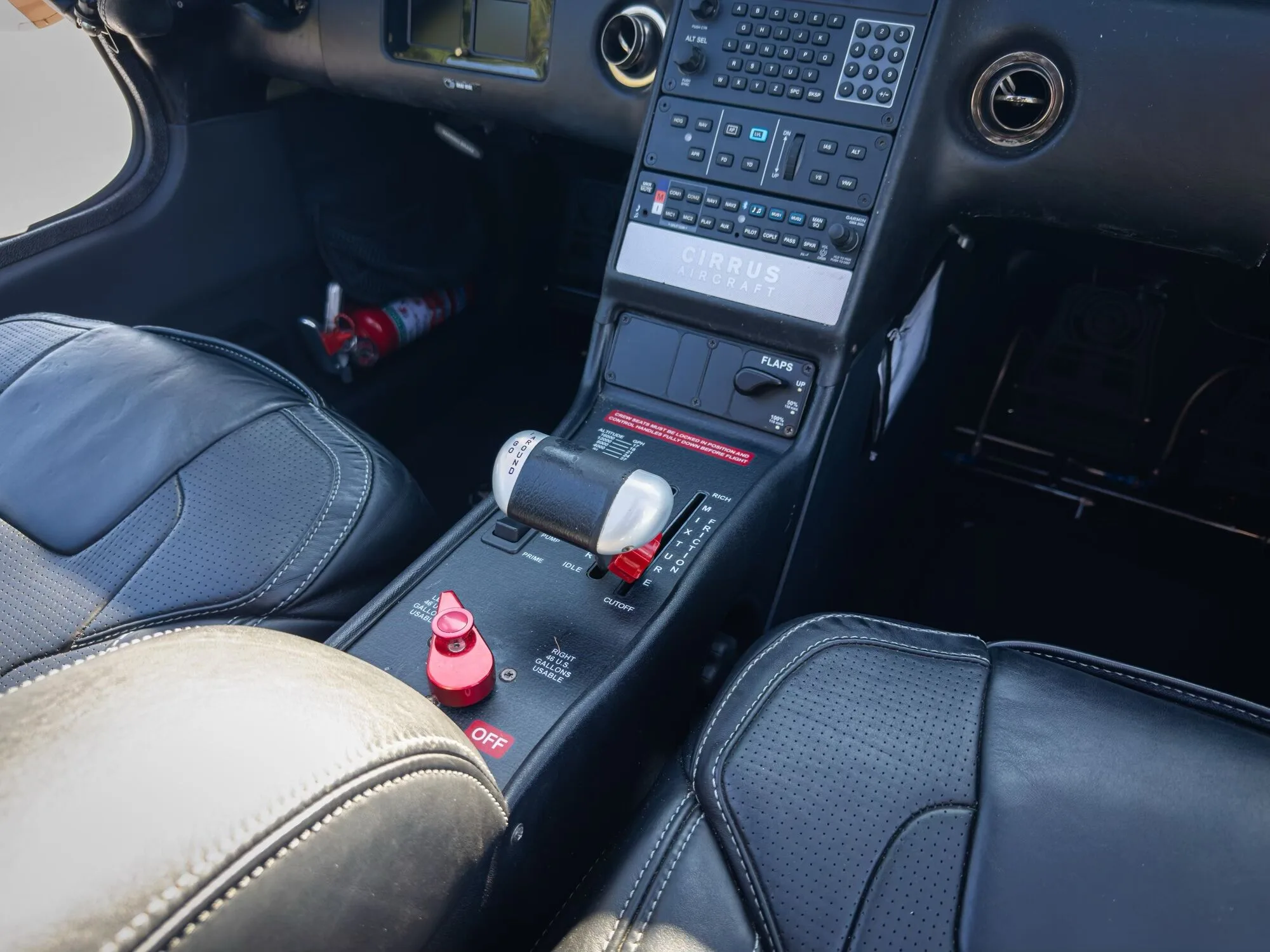 Cockpit and instrument panel of a 2016 Cirrus SR22-G5 GTS.