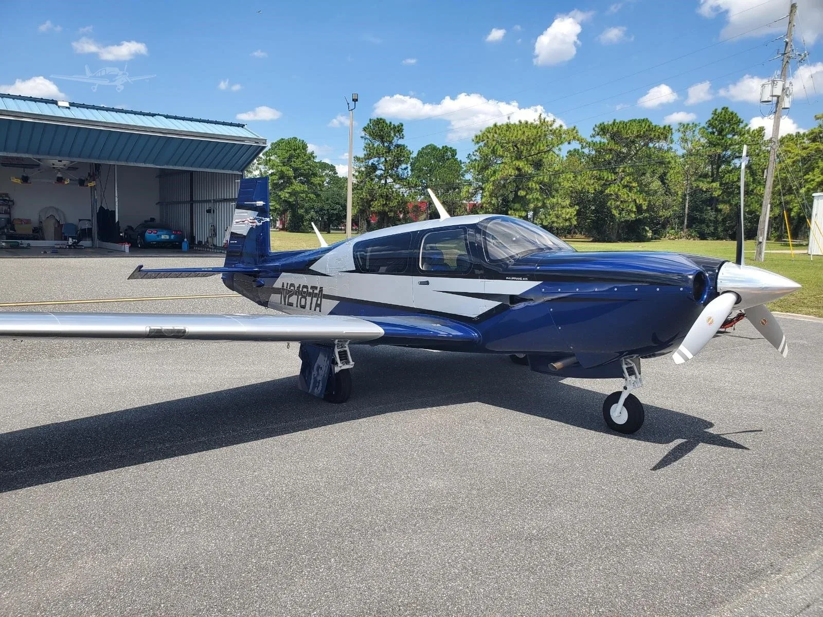 Exterior view of a 2019 MOONEY ACCLAIM ULTRA, N218TA.