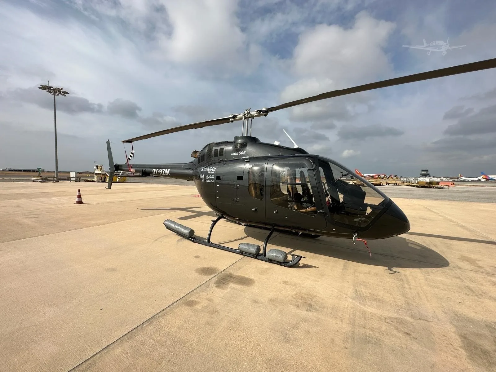 Exterior view of a 2018 BELL 505 JET RANGER X, OY-HZM.