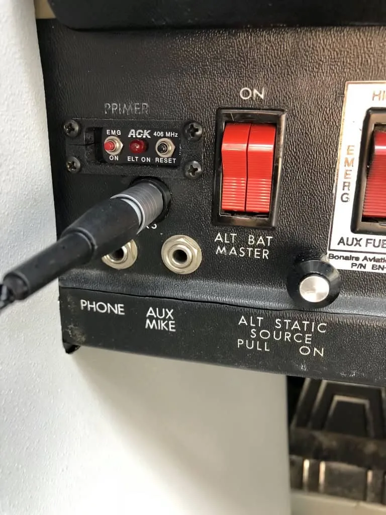 Avionics suite of a 1978 Cessna A185F.