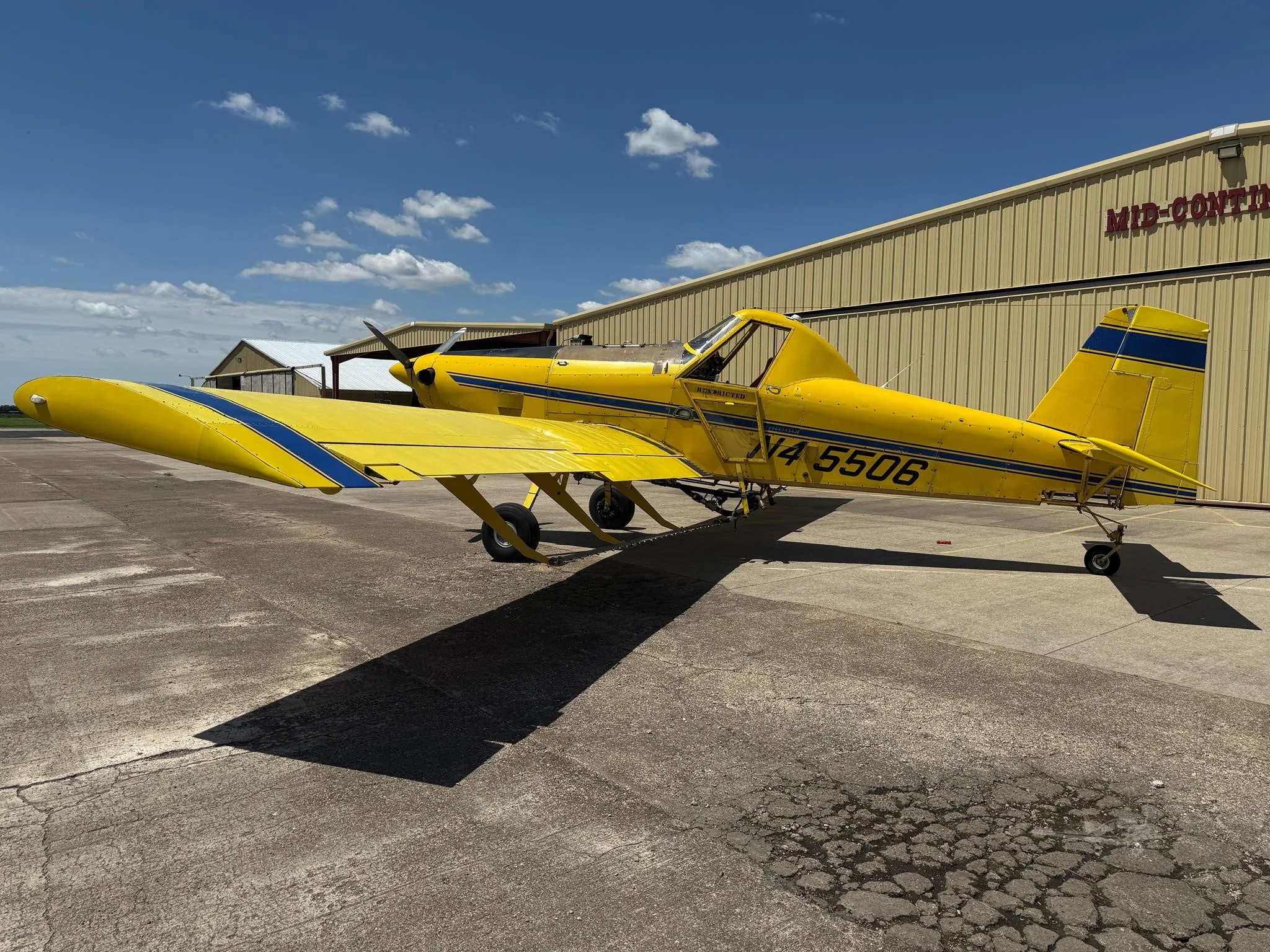 Exterior view of a 1991 AIR TRACTOR AT-502, N45506.