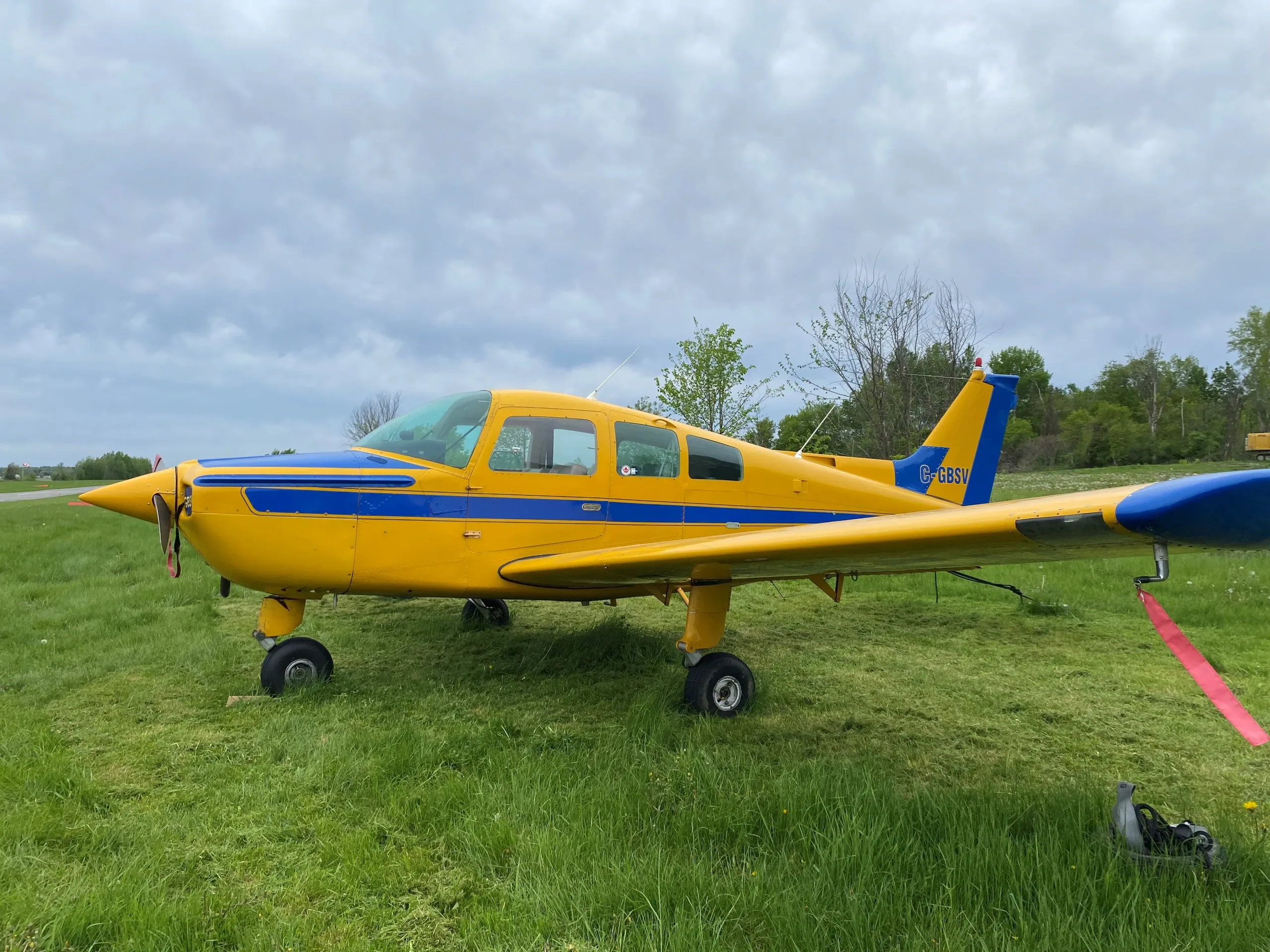 Exterior view of a 1980 Beechcraft Sundowner.
