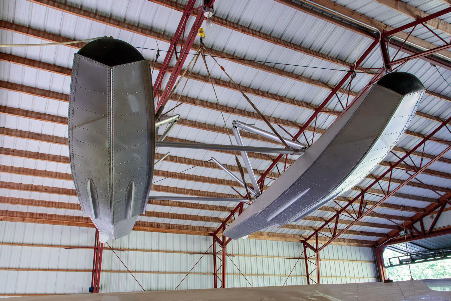 Exterior view of a 1953 Piper PA-18-105 SPECIAL, N295T.