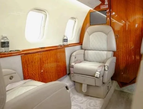 Cabin interior of a 2009 LEARJET 60XR.