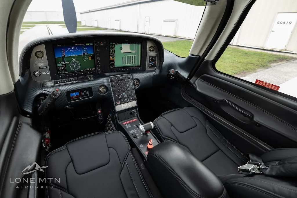 Cockpit and instrument panel of a 2016 Cirrus SR22 G5 GTS.