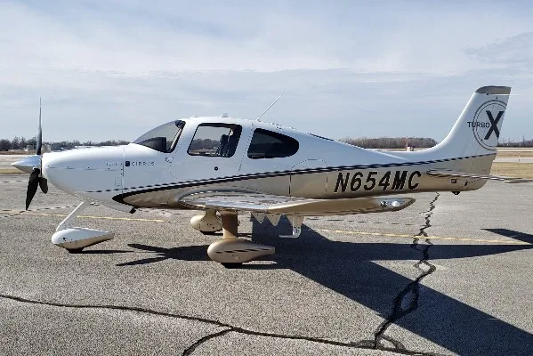 Marketing image of a 2009 Cirrus SR22-G3.
