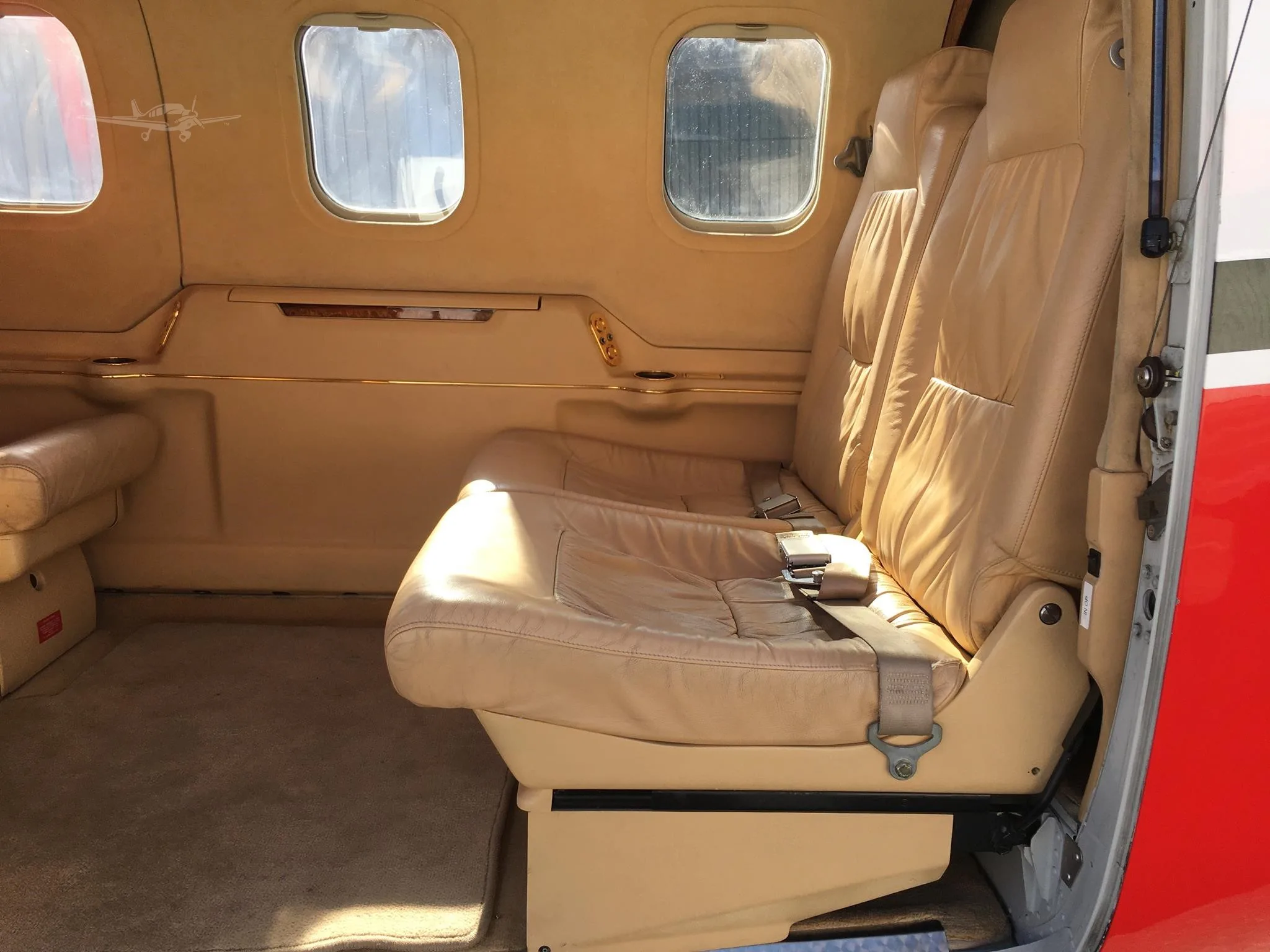 Cabin interior of a 2000 DAHER TBM 700B.