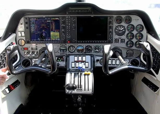 Cockpit and instrument panel of a 2007 Tecnam P2006T.