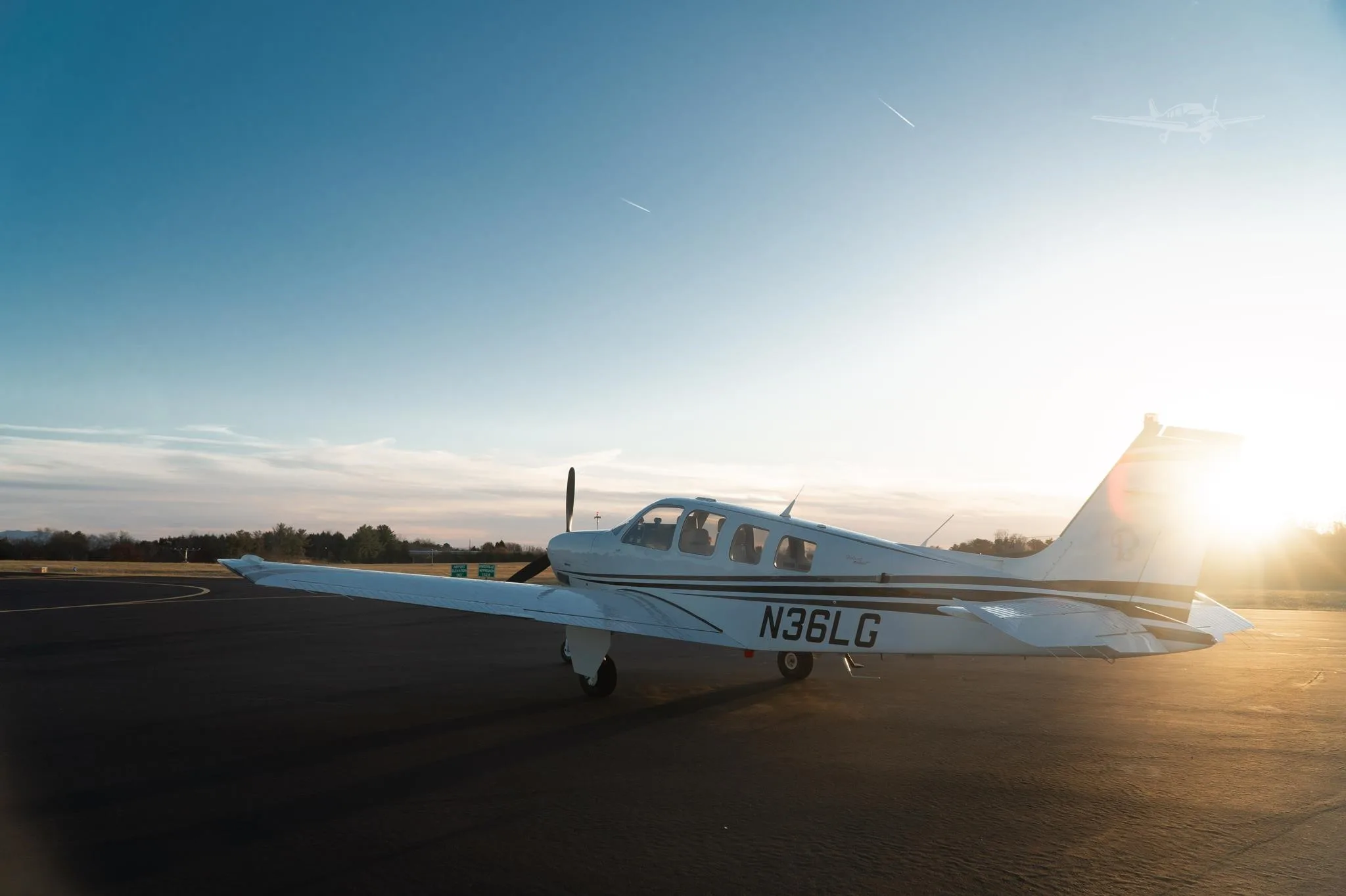 Exterior view of a 2006 BEECHCRAFT G36 BONANZA, N36LG.