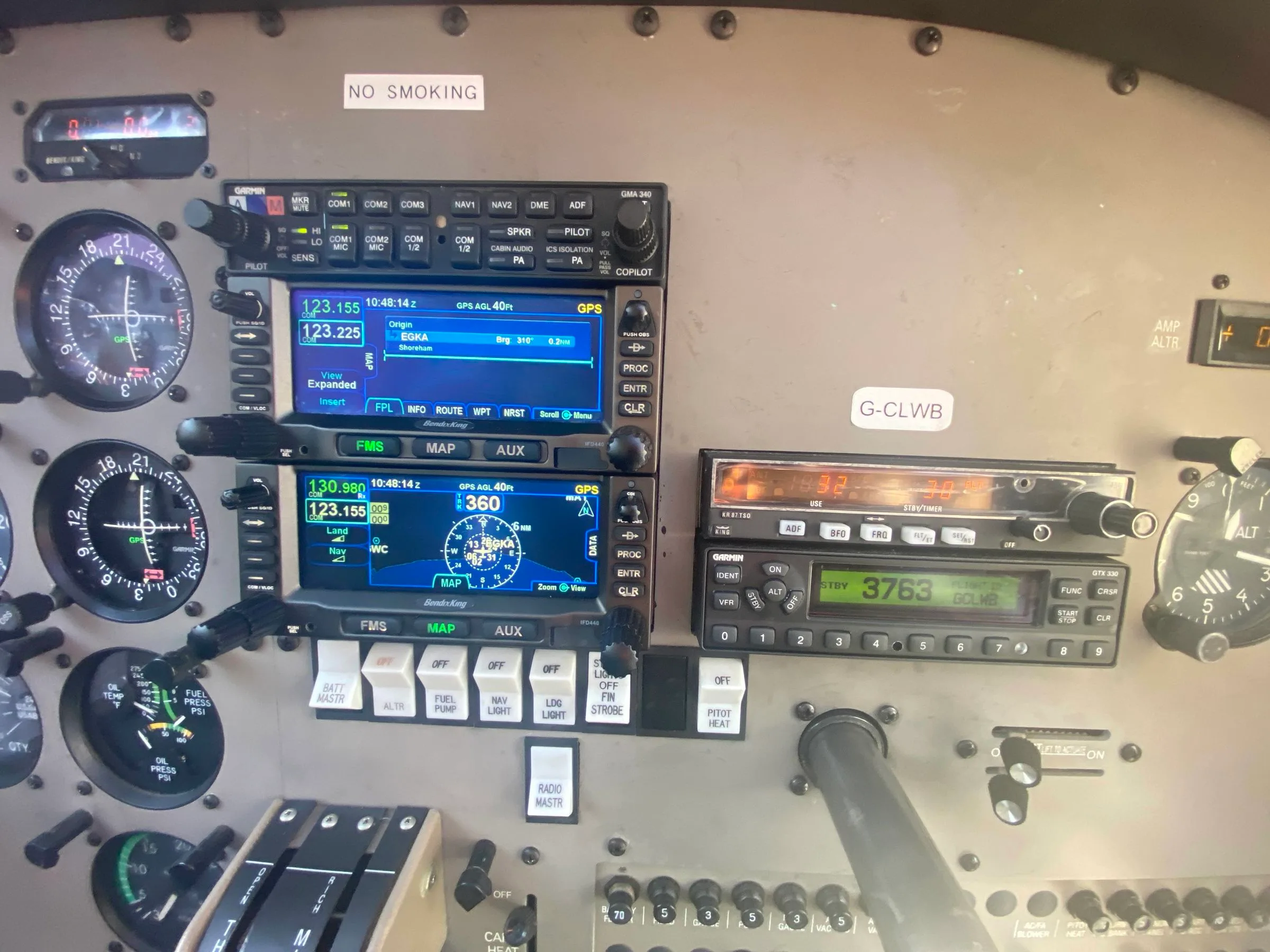 Avionics suite of a 2010 Piper PA-28-161 Warrior III.