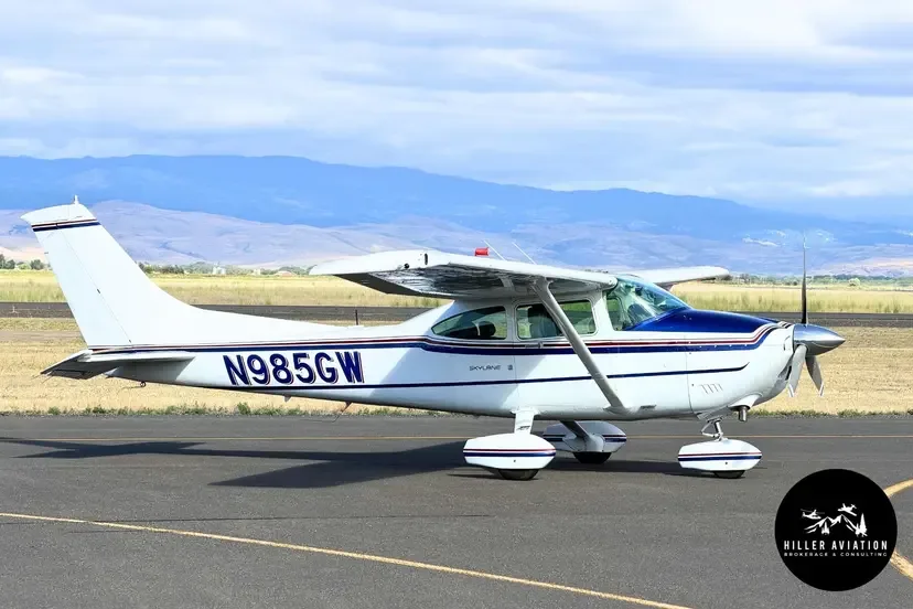 Exterior view of a 1999 Cessna 182S Skylane.