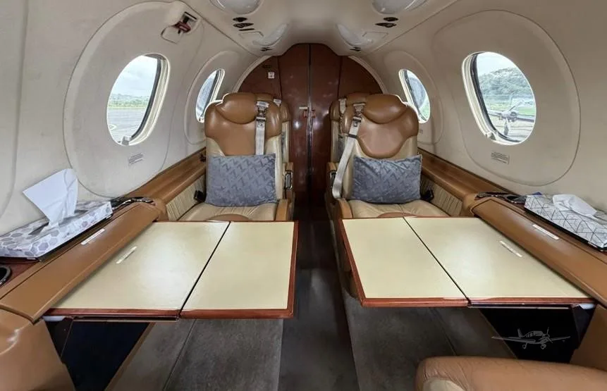 Cabin interior of a 2004 BEECHCRAFT PREMIER I.