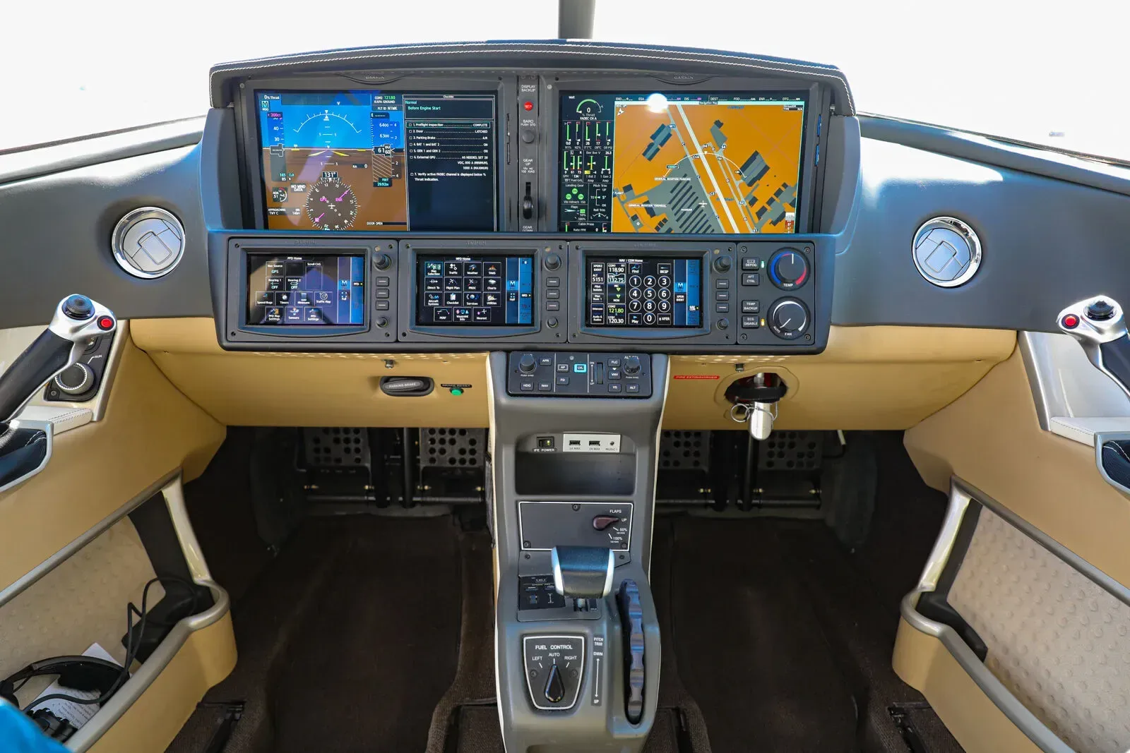 Cockpit and instrument panel of a 2020 Cirrus Vision.