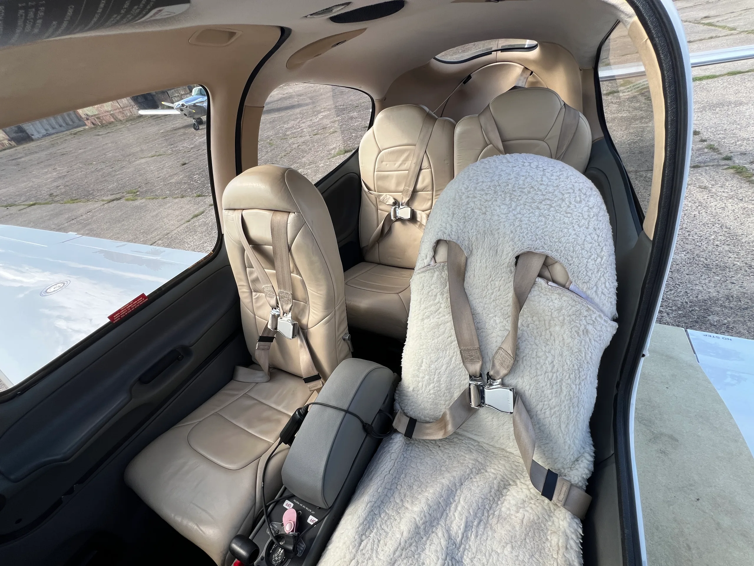Cabin interior of a 2002 Cirrus SR22 G1.
