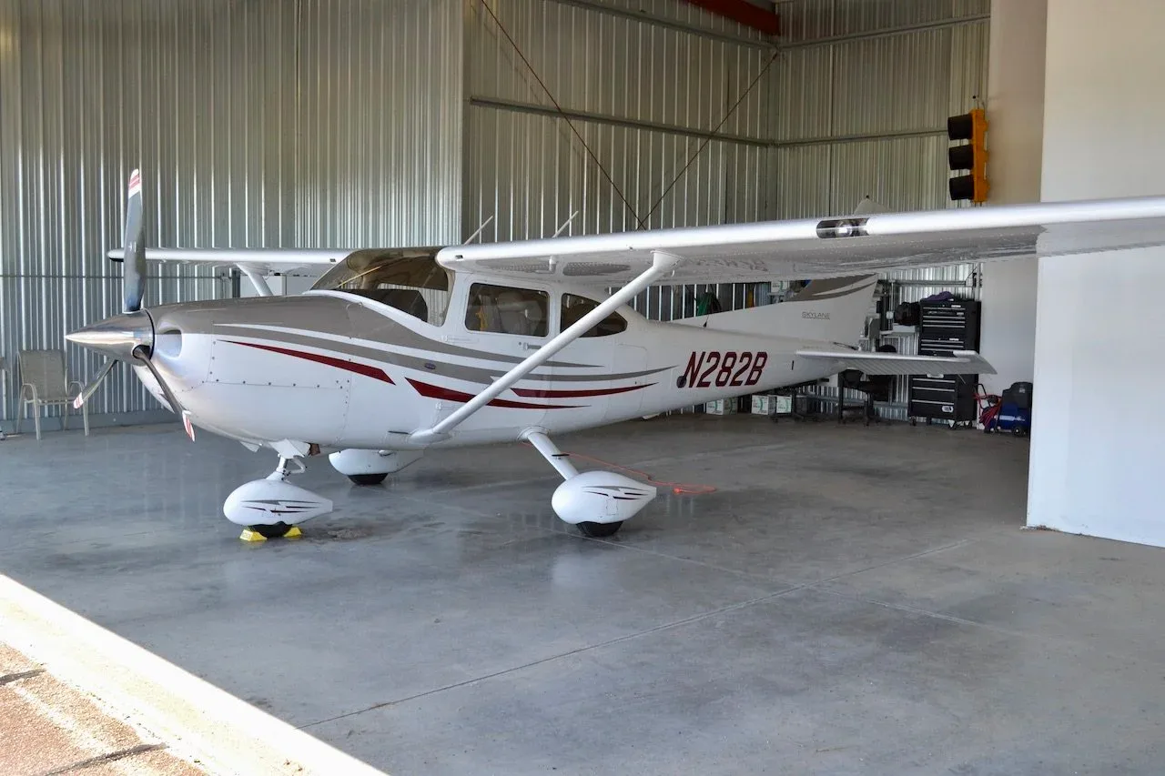 Exterior view of a 2005 Cessna 182T Skylane.