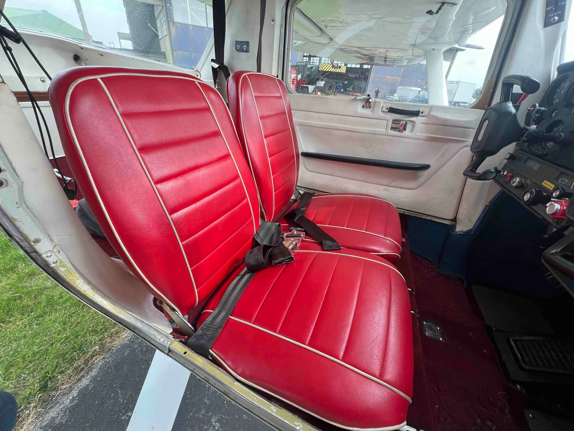 Cabin interior of a 1976 Cessna F150M.