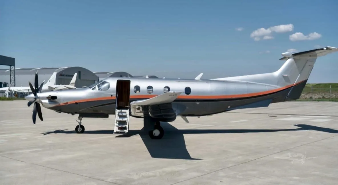 Exterior view of a 2011 PILATUS PC-12 NG, N121Q.