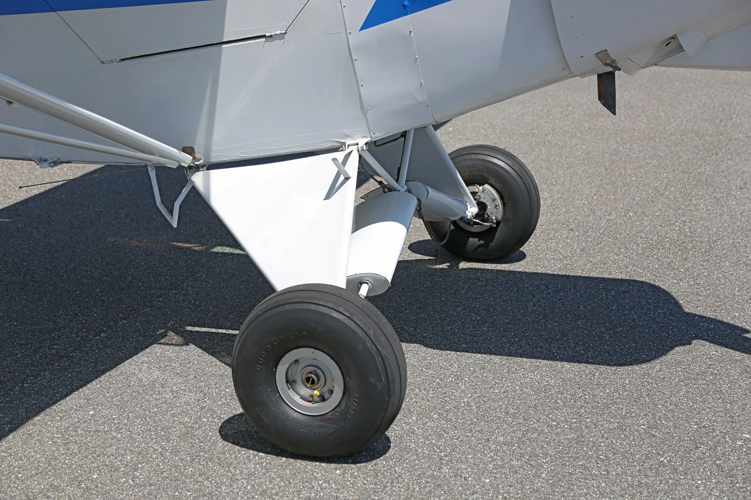 Exterior view of a 1981 Piper Super Cub.
