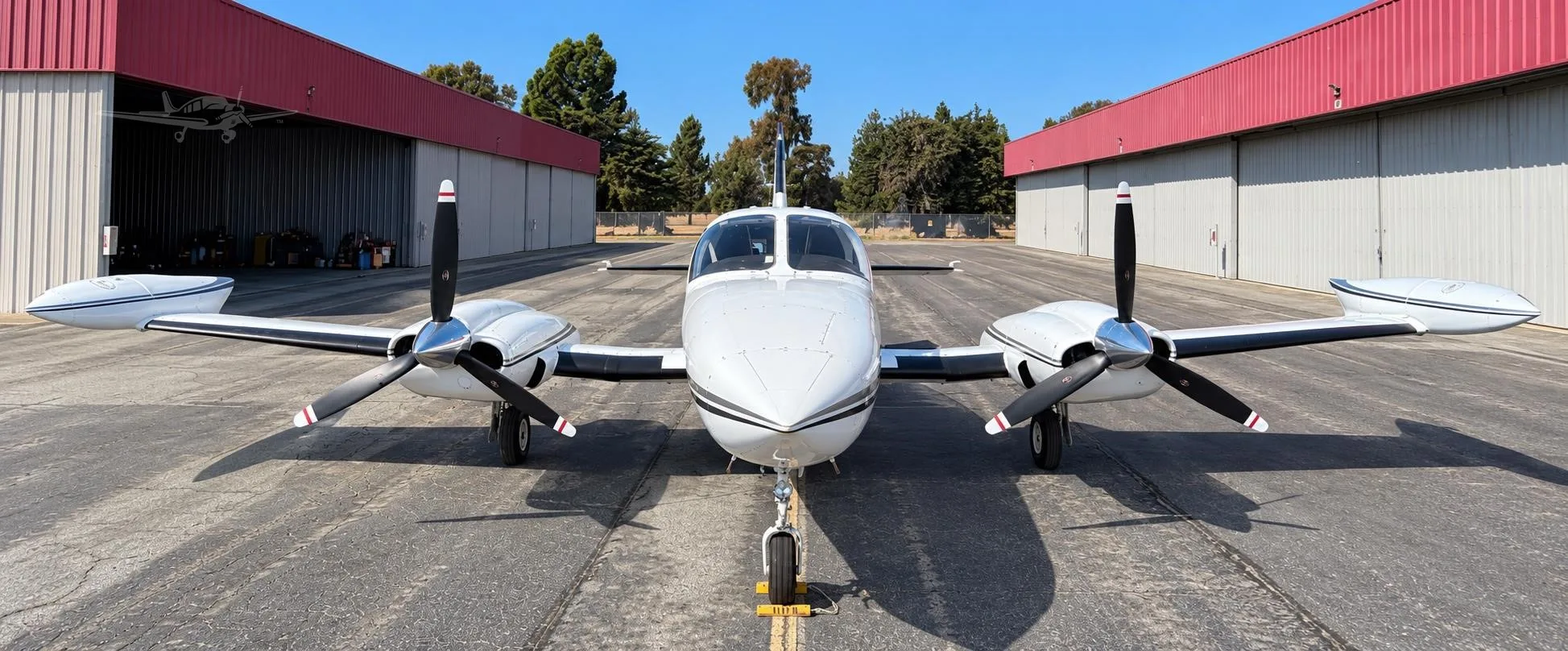 Exterior view of a 1973 CESSNA 421B, N711TP.
