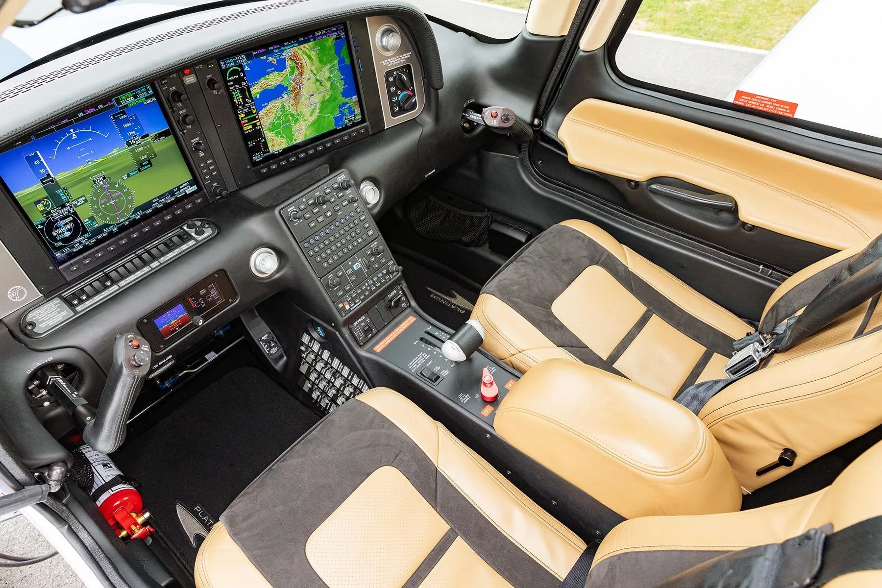 Cabin interior of a 2022 CIRRUS SR22-G6 TURBO.