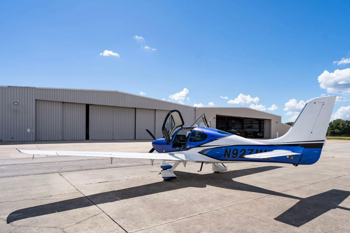 Exterior view of a 2025 Cirrus SR22T.