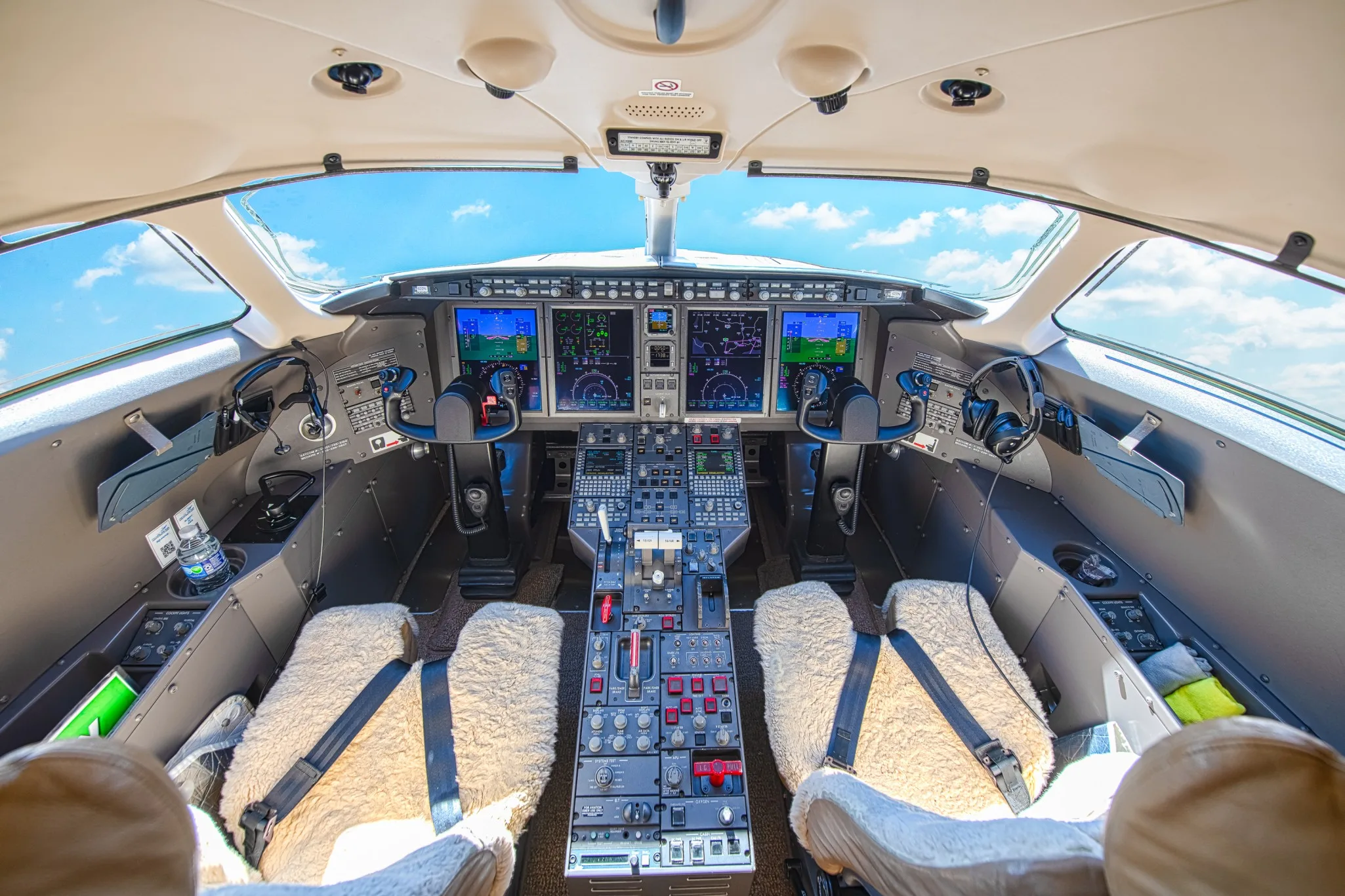 Cockpit and instrument panel of a 2010 Bombardier Challenger 300.